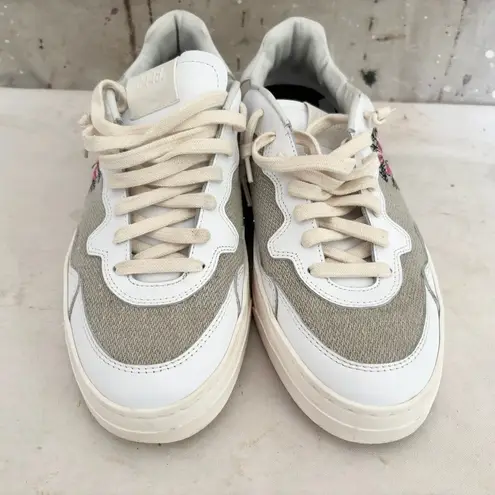 P448 Bali Canvas Embroidered Flower Sneakers