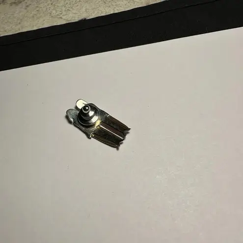 Two Sisters Mima & Oly with Hearts Brooch Pin Tri tone Metal