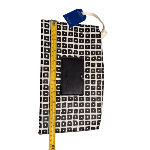 REED Zip Top Clutch Pouch Black White Geometric Square Print Travel Casual NWT