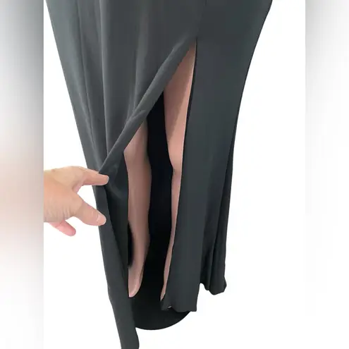 Mac Duggal NWT 68166 Size 8 Black Floral Sequined Criss Cross Bodice Gown