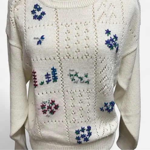 Vintage Alicia Cottagecore Floral Embroidered Ivory Knit Grandma Sweater Large White