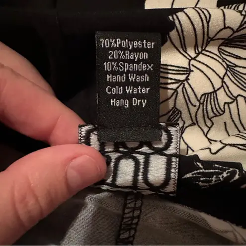 Clara Sun Woo Cream & Black Floral Print Stretch 3/4 Sleeve Tunic Top Sz S NEW