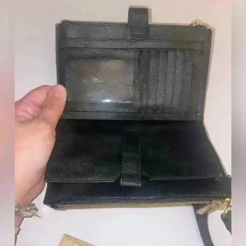 Michael Kors Micheal Kors double zip black wristlet‎