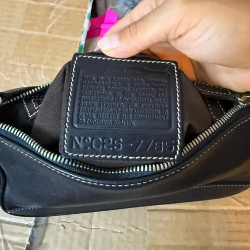 Coach  Vintage Y2K Black Leather Hamptons Saddle Bag