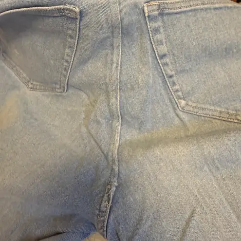 Bill Blass Easy Fit Light Wash High Rise Mom Jeans Size 10 VINTAGE 90's