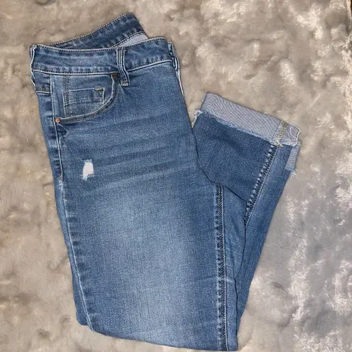 Distressed Blue Denim Jeans – Classic Streetwear Style with Branding Patch Size 8