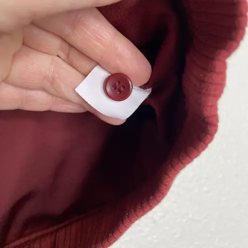 ALO Yoga Blissful Henley Bra Top Cranberry S Red