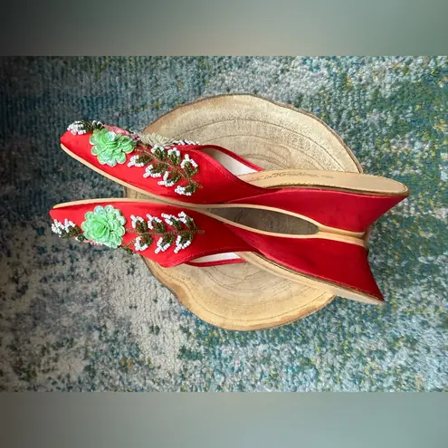 Vintage satin sequined floral evening mules, size 6 Red