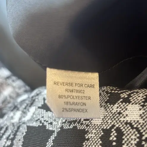 Erin London Women's Black&White Plaid about You Zip