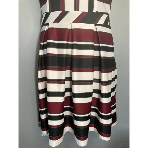 Dotted striped short sleeve dress Red Size XL