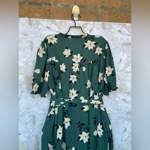 Draper James Naomi Wrap Dress in Shimmer Magnolia size 14