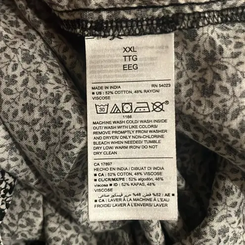 Old Navy NWT  ruffle black  floral button down shirt size XXLARGE.