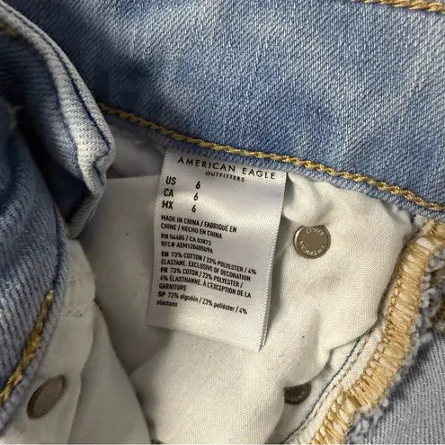 American Eagle  Midi Denim Shorts Size 6 Dream Short Distressed