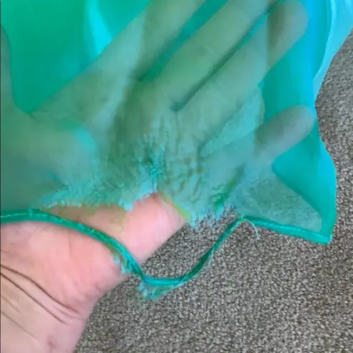 Morrell Maxie Teal Silver Prom Dress with Train Size 6