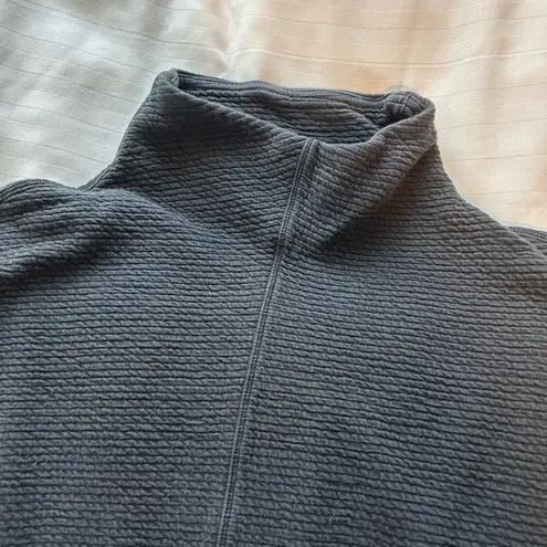 Lululemon  Womens Grey Mock Neck Long Sleeve Sweater