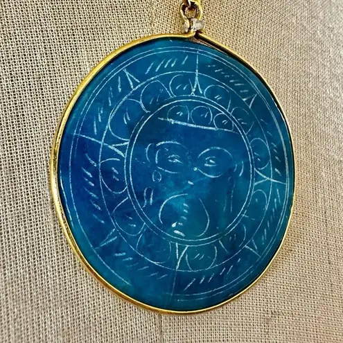 Vintage Carved AZTEC Sun Turquoise tone AGATE Stone Beaded Pendant Necklace Blue
