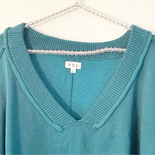 POL  Size Large Green Exposed Hem Bubble Sleeve Deep V Pullover Knit Top