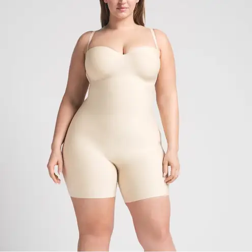 SKIMS NWT Body Underwire Mid Thigh Bodysuit
