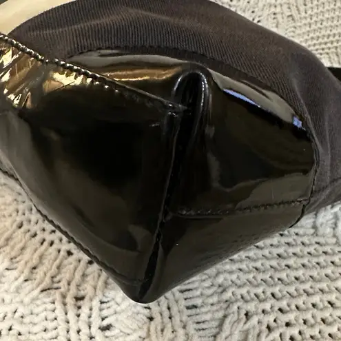 Gucci  Black and Cream Shoulder Bag