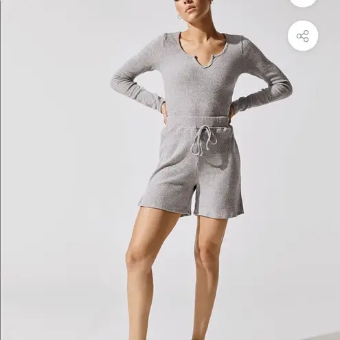 CARBON38 Brushed Ribbed Boyfriend Short