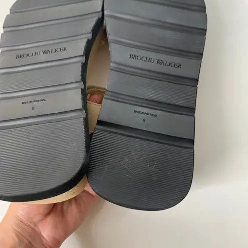 Brochu Walker The St. Tropez Sandal Antler Suede Womens Size 9