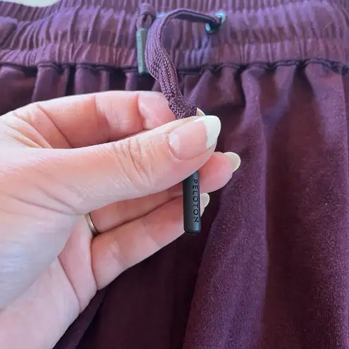 Peloton | Women's Drawstring Activewear Jogger Sweat Pants Burgundy | Large