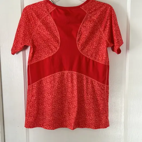 REI women’s red flyout short sleeve tee