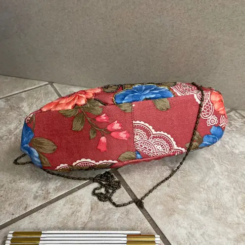 Vintage Floral Beaded Kiss Lock Clutch Evening Bag chain crossbody Red