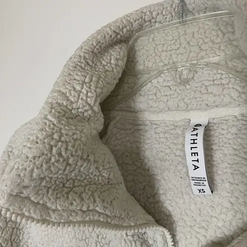 Athleta  TUGGA Ivory White Sherpa Fleece Full zip Cropped jacket size XS
