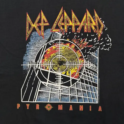 Def Leppard Pyromania Rock Band T-Shirt Size Extra Large