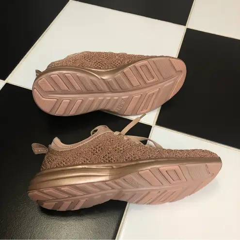 APL NWOB Techloom Phantom Sneakers Rose Gold Glitter Sparkle 7.5 New Without Box
