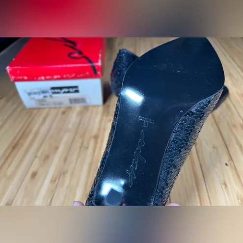 Impo Vintage 90’s Pointed Toe Black Sequin Heels Size 9.5