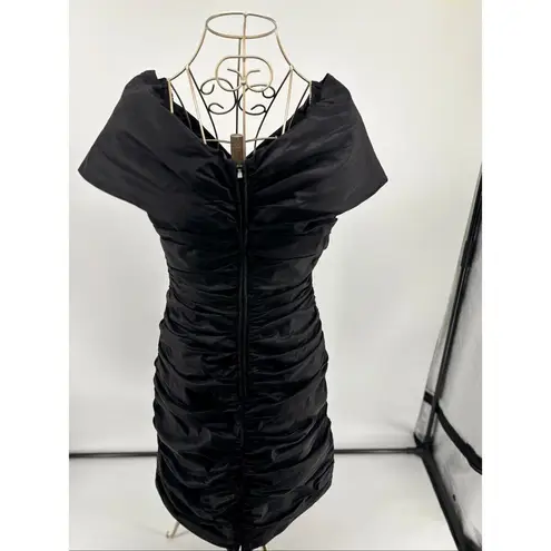 Teri Jon for Rickie Freeman Black Crinkle Taffeta Dress Size 6 Vintage