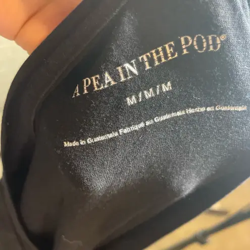 A pea in the pod Black Maternity Crewneck Short Sleeve VNeck TShirt Size Medium