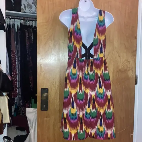 Alice + Olivia Colorful  V-Neck Dress Size 6