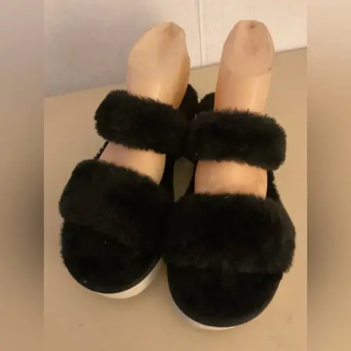 Kookaburra by Ugg Women's platform Black Fuzzy Sandals slippers size 9