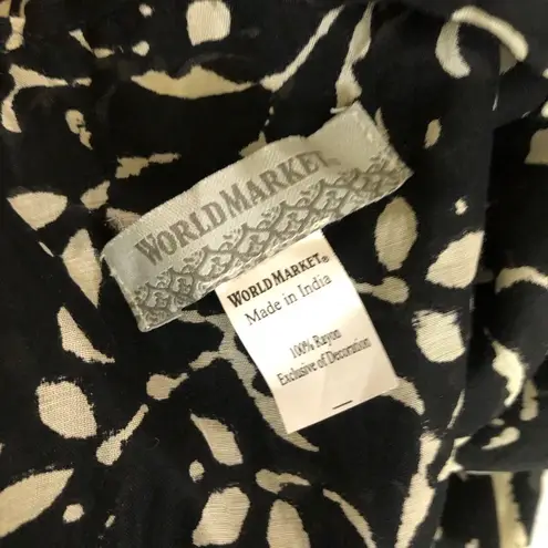 NWOT World Market Poncho Shawl Boho Fringe Triangular 100% Rayon Black/Cream Black Size 1X