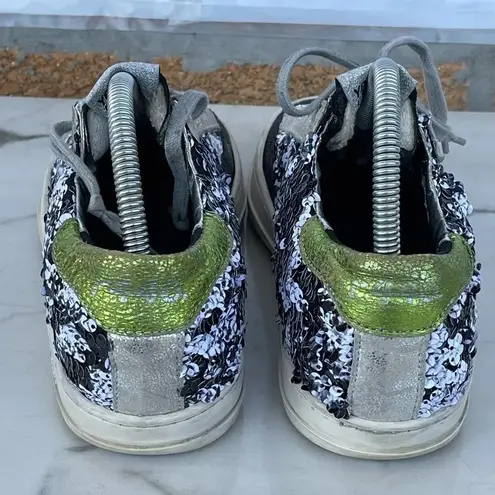 P448 John Sequin Sneakers size 6