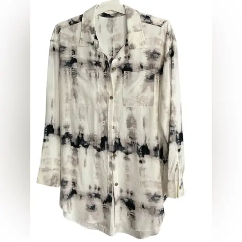 CALIA by Carrie Underwood Black and White Button Down Shirt Blue