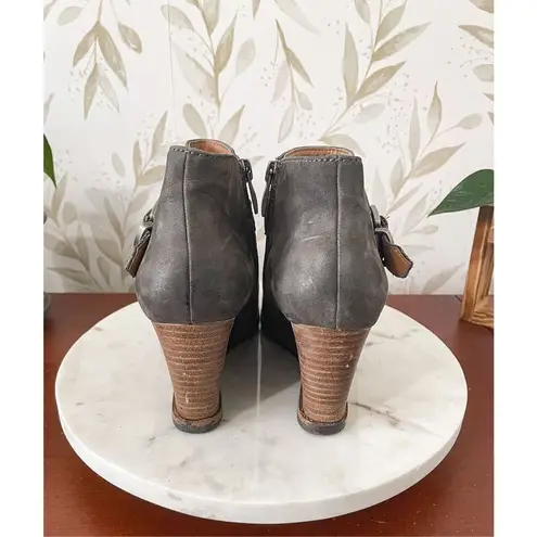 Caslon  Gray Wedge Booties