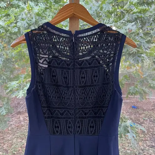 Rebecca Taylor Sleeveless Navy Shift Dress With Lace Insert Size 4. NEW