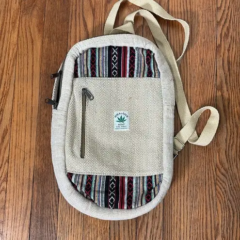 ThreadHeads Himalayan Hemp Messenger Backpack – 11″ x 15″ Tan