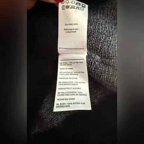 Untuckit Wool Sweater 1/4 Zip 100% Extra Fine Merino Womens XL Navy Fall Blue