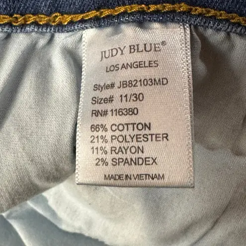 Judy Blue SZ 11/30 Relaxed Fit Jeans Mid-Rise Stretch Zip-Fly Whiskered Blue