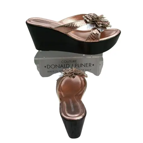 Donald Pliner Metallic Leather Water snake FlexSole Wedge Platform Shoe $215 NIB Gold Size 8.5