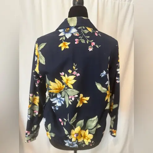 Alfred Dunner Beaded Floral Print
Button Down Jacket Size 6 Petite