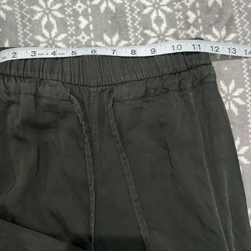 Lululemon  Move Lightly Pant 25" Evergreen Size 2