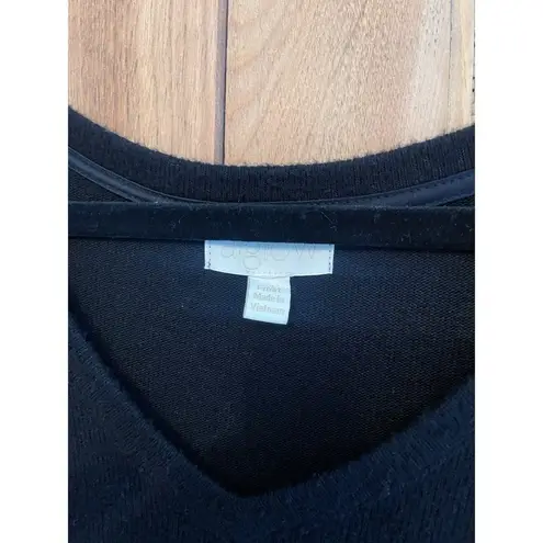 a glow  Maternity V Neck Black Sweater size Large