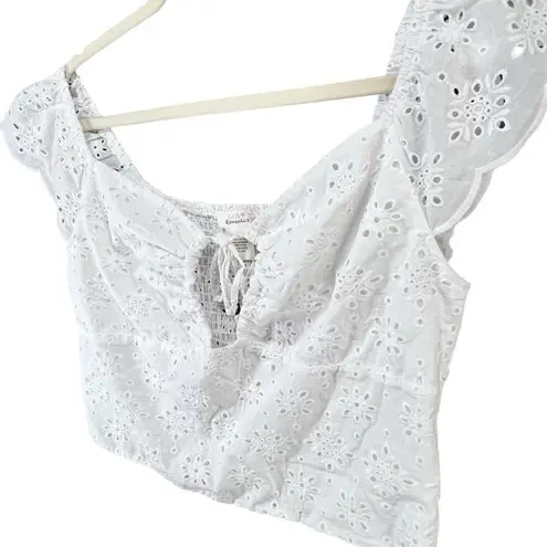 Urban Romantics Y2K Eyelet Crop Top L White Smocked V Neck Boho Chic Coquette