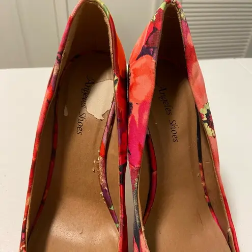 Angeles Shoes women’s floral Fiona pumps — size 7 Pink
